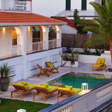 Villa Nevada Infinity With Pool, Terrace, Capri View *