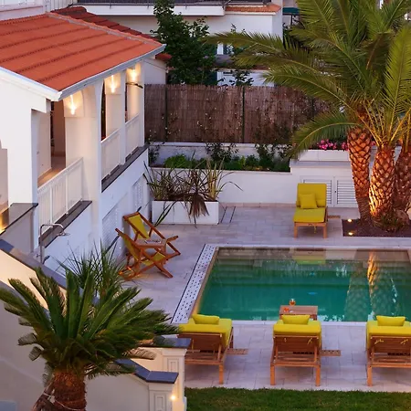 Villa Nevada Infinity With Pool, Terrace, Capri View
