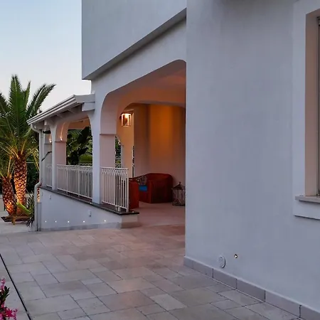 Villa Nevada Infinity With Pool, Terrace, Capri View Massa Lubrense