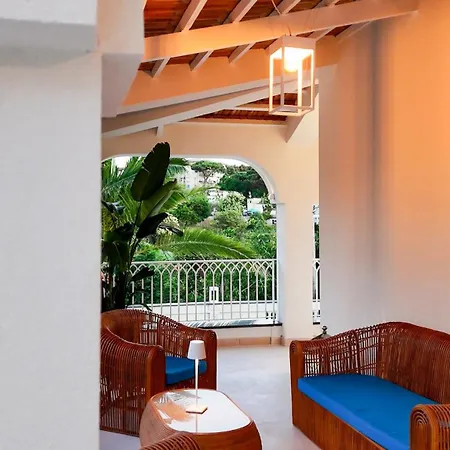 Villa Nevada Infinity With Pool, Terrace, Capri View