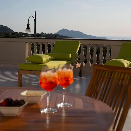 Nevada Infinity With Pool, Terrace, Capri View Massa Lubrense