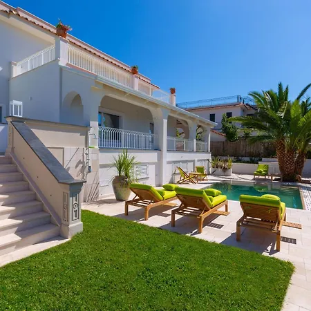 Nevada Infinity With Pool, Terrace, Capri View * Massa Lubrense